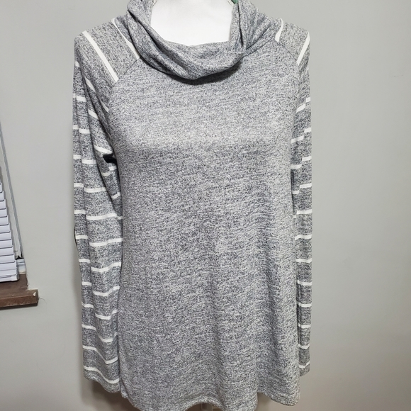 Cowl Neck Elbow Patch Knit Top - Picture 5 of 5